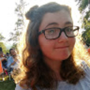 Meet your Posher, Cassandra